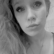 Iza Nowak (@IzaNowak13)