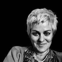 Belinda Bowling's Instagram, Twitter & Facebook