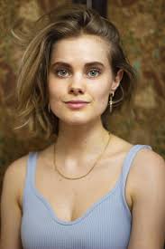 Eliza Cullen's Instagram, Twitter & Facebook