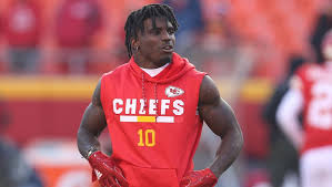 Arguably the most outstanding performance of the first week of the beer he threw to receiver kansas city chiefs tyreek hill would have been the last play of the. Tyreek Hill Sohn Wohl Nicht Mehr Bei Der Familie