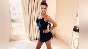 6,725 likes · 8 talking about this. Exconejita De Playboy Compra Equipo De Futbol En Rumania La Tarde