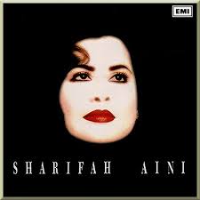 Senarai ini tidak lengkap tanpa menyebut lagu klasik yang menampilkan suara emas allahyarham dato' sharifah aini. Sharifah Aini 12 Lagu Paling Popular Sepanjang Zaman Galaksi Viral