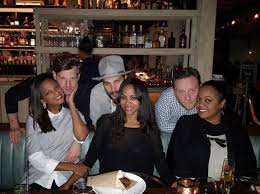 Neue dvds jetzt schon vorbestellen. Actress Zoe Saldana Shares Photo Of Herself With Her Sisters And Their Husband Looks Like They Have A Type