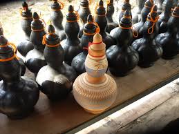 District of sayong, is the center of a unique cottage industry specializing in the production of earthenware jugs, the labu sayong cara bakar labu sayong hitam (sekam padi). Labu Sayong Kuala Kangsar Cute766