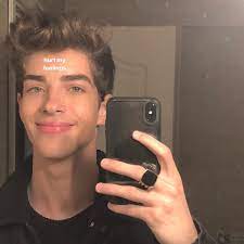 See more ideas about manu, rio, model. Manu Rios On Twitter What People See When They Meet Me