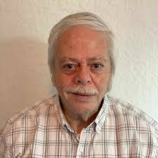 Peter Shelley's Instagram, Twitter & Facebook