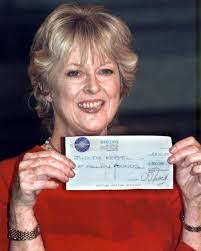 Judith Keppel's Instagram, Twitter & Facebook