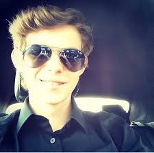 Robbie Kay Aka Peter Pan From Once Upon A Time Or Aka Hot Robbie Kay Robbie Kay Peter Pan Robbie