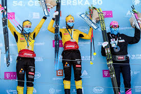 Januar 1988 i falun) er en svensk langrennsløper som hovedsakelig går langløp i ski classics. Jizerska Ski Classics Lina Korsgren Vant Etter Spurtduell Med Lagvenninne