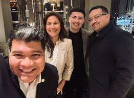 This picture is a must share; not just because everyone looks great 😊 but  for what it represents, friendship + support + growth.