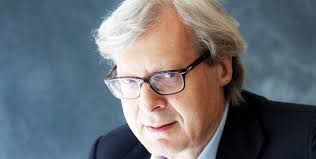 Mi fa specie che lei si presenti a sostegno di una che dice che non è solita. Perche Vittorio Sgarbi Non Passa Mai Di Moda