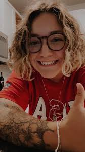 Heyy everyone! I just moved to Austin from Brazil, and I'm really excited  to meet new people!! I love outdoors activities and good music. I have a  lot of free time and