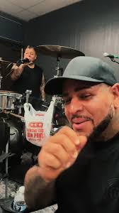 How’s ILL NINO rehearsals going ? Well it’s definitely different 😂😂😂  #fyp #bandpractice #illnino #tommyvext #nümetal