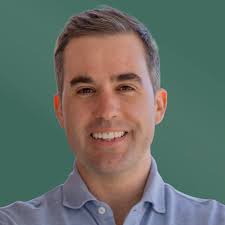 No corporations. No lobbyists. Together, we will defeat Paul LePage and  elect a Congressman who will fight for Mainers — not billionaires and  elites.