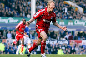 Dirk kuyt heeft komend seizoen bij feyenoord géén ploeg als coach onder zijn hoede, maar blijft wel betrokken bij de club. Former Liverpool Star Dirk Kuyt Retires From Football Liverpool Echo
