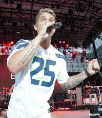 Hot New Country Artist Brett Young Brettyoung Washingtonstatefair Billbungardphotography Tacomaweek Country Singers Seattle Music Country Music Artists