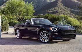 However, you won't find any fiat badges on this car and it's sold in separate. 2016 Fiat 124 Spider Revealed Gets 1 4 Turbo Engine Performancedrive
