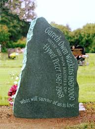 Beautiful Headstones Http Www Ieuanreeslettering Co Uk Decorative Headstones Html Pierre Tombale La Danse Macabre Cimetiere