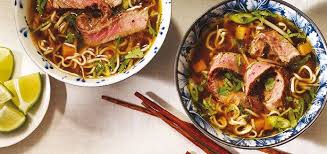 Soupe Aux Nouilles Ramen Et Au Boeuf Ricardo Recipe Beef Soup Recipes Main Dish Recipes Everyday Food