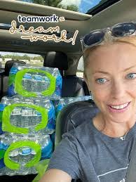 Sarah Risner's Instagram, Twitter & Facebook