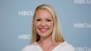 Katherine marie heigl was born on november 24, 1978 in washington, d.c., to nancy heigl (née engelhardt), a personnel manager, and paul heigl, an accountant and executive. Firefly Lane Star Katherine Heigl Looks Unrecognisable With Her New Hair Woman Home