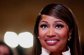 Nicki Minaj snags Trump gold card after saying she is his 'No. 1 fan'
