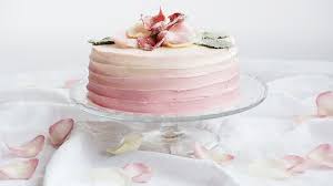 Všetko dôkladne zmiešame, na bok dáme trocha plnky na ozdobenie a zbytok natrieme na spodnú časť torty. Recept Na Ombre Tortu S Malinami Recept Na Pripravu Kuchyna Lidla