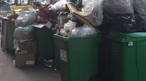 Ou bien des groupes constitués à partir de 10 personnes, pour les associations, entreprises, particuliers… renseignements et prise de rdv pour les visites, auprès du smectom du plantaurel au 05 61 68 02 02. En Images Greve Des Eboueurs Les Poubelles S Accumulent Dans Plusieurs Villes L Express