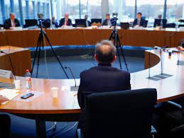 Maybe you would like to learn more about one of these? Wirecard Schlusselzeugen Stephan Von Erffa Und Oliver Bellenhaus Versprechen Aussage Fur Anfang 2021 Manager Magazin