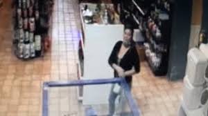 Visit your local sarasota petsmart store for essential pet supplies like food, treats and more from top brands. Pet Store Hopes Credit Card Number Leads To Thieves Of 500 Parr Suncoast News And Weather Sarasota Manatee Amp Charlotte