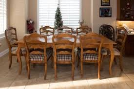 Our roomy and remarkable dining armchairs are the perfect crowning touch for your dining room, and we have both upholstered host chairs and wooden dining armchairs in a wide range of styles. Dining Table W 8 Chairs Ethan Allen Local Pickup Only On Popscreen