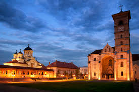 File Alba Iulia Catedrala Incoronarii Si Catedrala Sfantul Mihail Jpg Wikimedia Commons