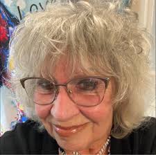 My cat has arrived home inside the car engine, luckily he came out unharmed  however he has fleas. Can you recommend me a veterinarian that is not so  expensive in the Gulfport-biloxi