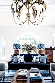 10 manieres d integrer le bleu fonce a son decor coup de pouce living room prints home decor blue living room