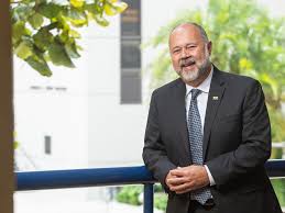 Meet Juan Carlos Espinosa, Dean of the Honors College