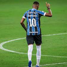 Jean pyerre is a 22 years old (as of july 2021) professional footballer from brazil. Jean Pyerre E Familiares Relatam Preconceitos Sofridos Pelo Jogador Tnt Sports