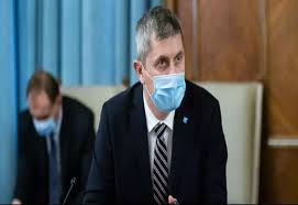 En 2003, il devient titulaire d'une maîtrise en gestion de projets de l'université polytechnique de bucarest2. Wgkd5arpakxosm