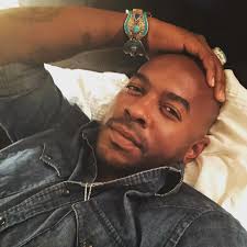 beard or no beard thread · 429M posts On Threads