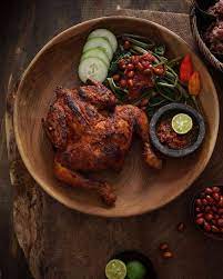 Sebagai panduan, berikut cara membuat ayam bakar agar bumbunya meresap sempurna melansir dari kreasi ayam bakar dan sambalnya karya redaksi sajisedap terbitan pt gramedia pustaka utama. Blendi Blendisambelind Profile Pinterest