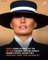 The picture from the Oval Office that sparked discussion is in the  comments. 😳👇