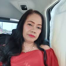 How about some Hero Cheeseburgers for lunch? Get 2 Hero Cheeseburgers with  a Basket of Mojos, Classic Spaghetti, and 1.5L Coke for only P899! 🍔🍔🍔  Order the Burger x Pasta Deli-Deal at