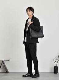 通勤をおしゃれに！メンズにおすすめオフィスカジュアルバッグ22選＆コーデ術 - 30代・40代・50代からのメンズファッション通販Dcollection