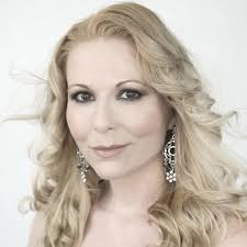 Stream "O Holy Night"