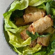 M6 Sur Instagram Tousencuisine Les Nems De Poulet Et Legumes Sauce Acidulee De Cyril Lignac Temp En 2020 Poulet Legumes Cuisine Asiatique Recettes De Cuisine