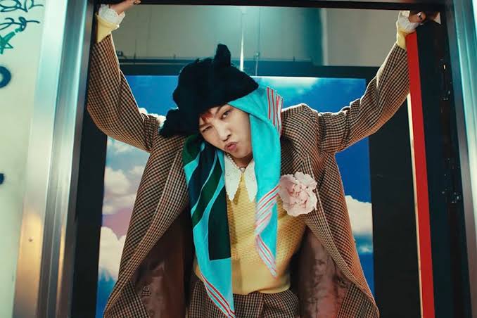 G-Dragon (BigBang) trở lại sự kiện MAMA sau 9 năm