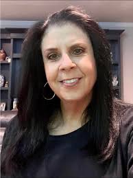 I am 46 yrs and live in the USA I am a communicative and open-minded  person. I love to exercise and travel. #richmantest