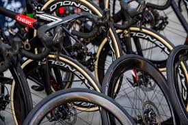 Learn about the four most common warning signs. Campagnolo Launches Bora Ultra Wto Wheels Road Bike Action
