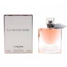 Très bon parfum avec une odeur douce florale malgré le prix qui est un budget à mettre. Parfum Eau De Parfum La Vie Est Belle Lancome