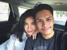 FOTO: Hampir 6 Tahun Pacaran, Mesranya Randy Pangalila & Michella