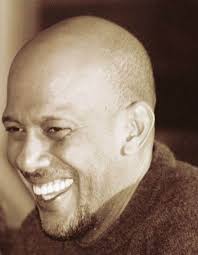 Paulo Lins debaterá em torno da representação das metrópoles na literatura